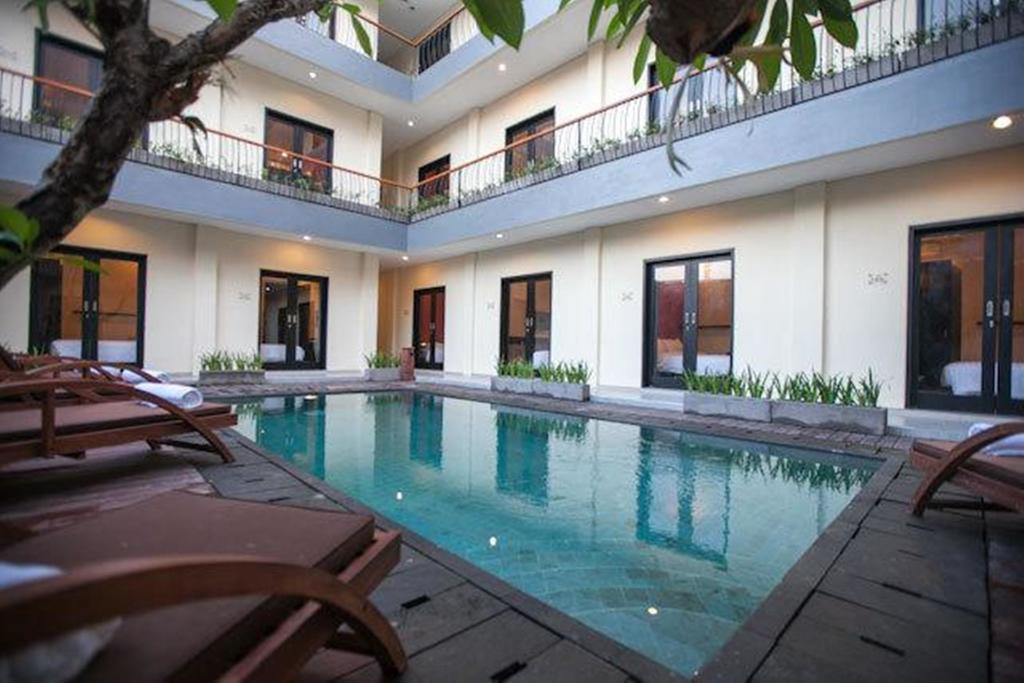 Zuk Hotel Легиан Екстериор снимка